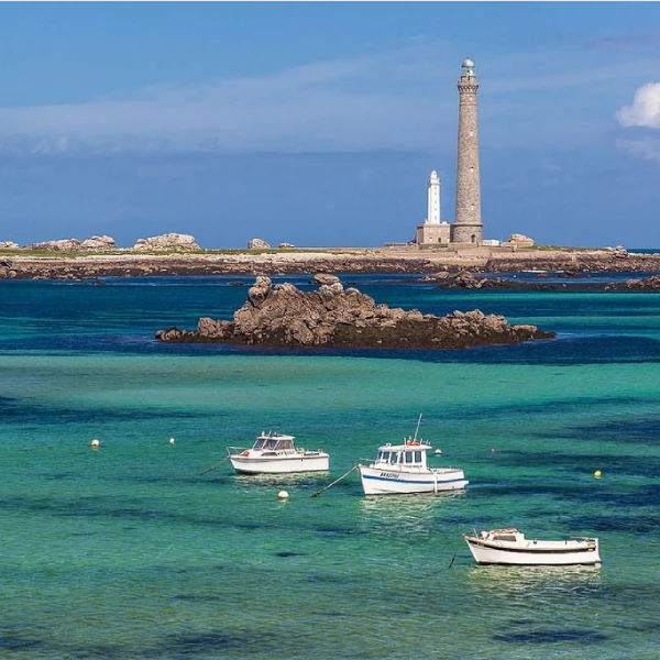 phare de Plouguerneau sur le GR34