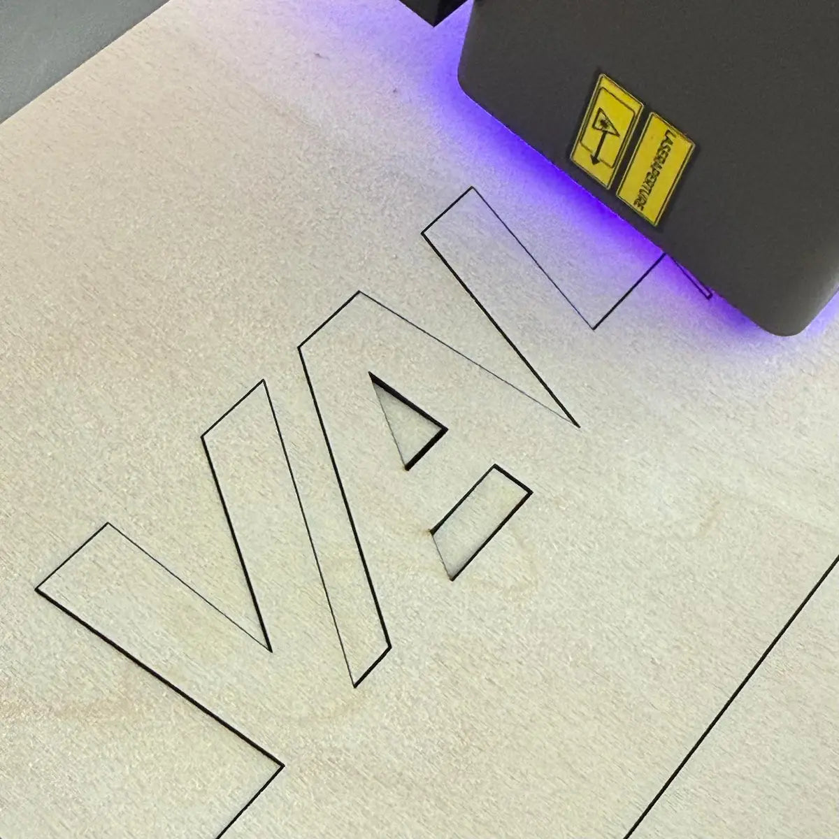 personnalisation laser porte médaille